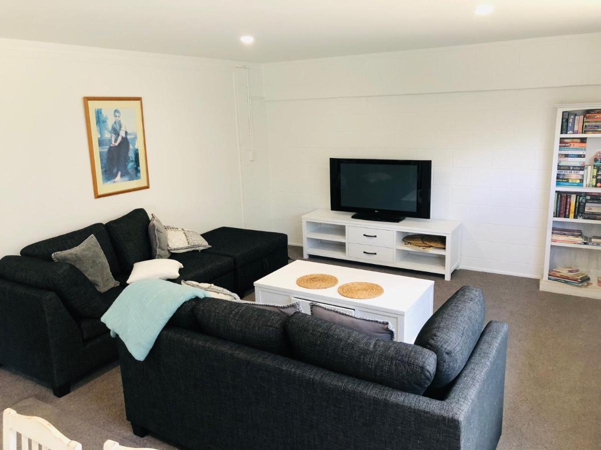 Waikaraka Beach, Spacious & Very Comfortable Whangarei Heads Exteriör bild
